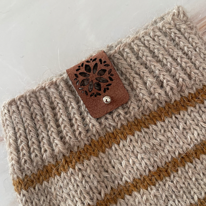 Leather tag, Flower
